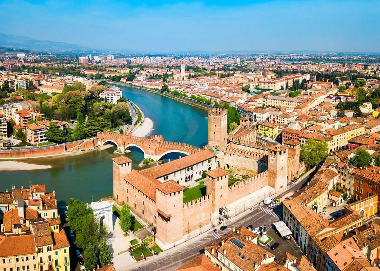 La Belle Vue Apartment Verona Bagian luar foto